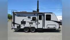 2018 Winnebago Minnie Micro 2108DS RV