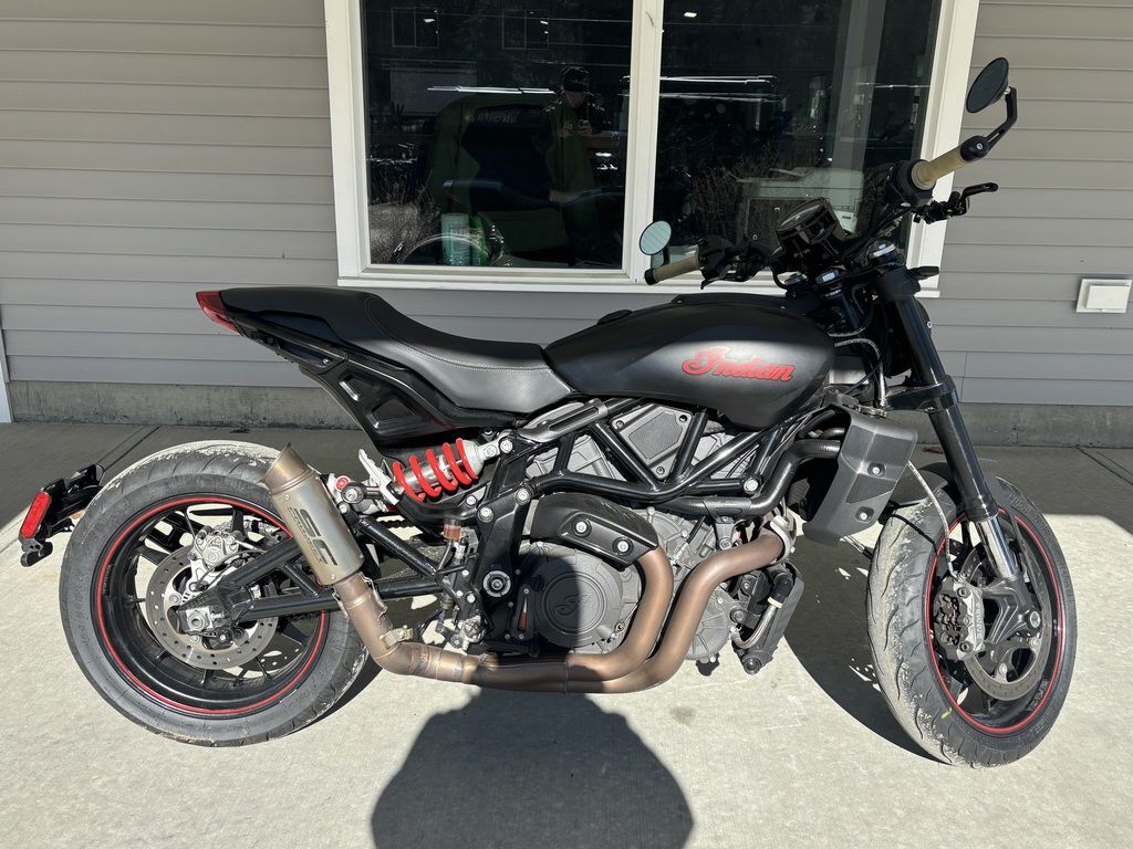 2022 Indian Motorcycle® FTR Black Smoke in Swanzey, NH