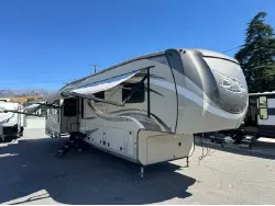 2020 Jayco Pinnacle 37MDQS