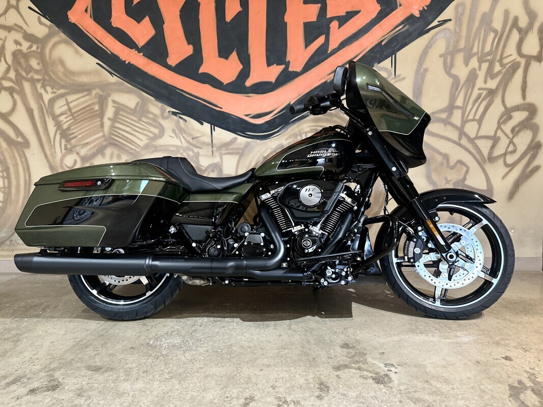 2026 Harley-Davidson Street Glide in Gainesville, FL
