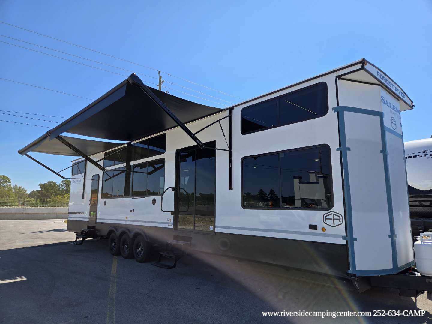 2026 Forest River Salem Salem Villa Grand 44ZEN RV
