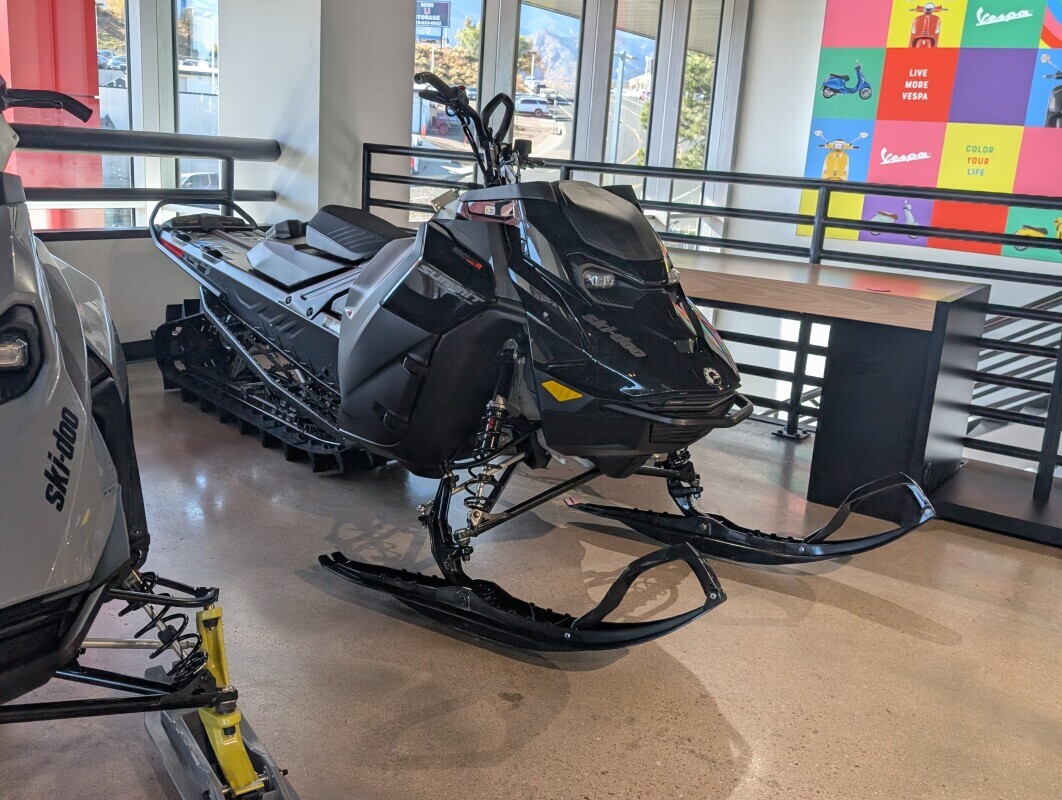 2026 Ski-Doo Summit Adrenaline with Edge Package 850 E-TEC Turbo R 1 in colorado springs CO