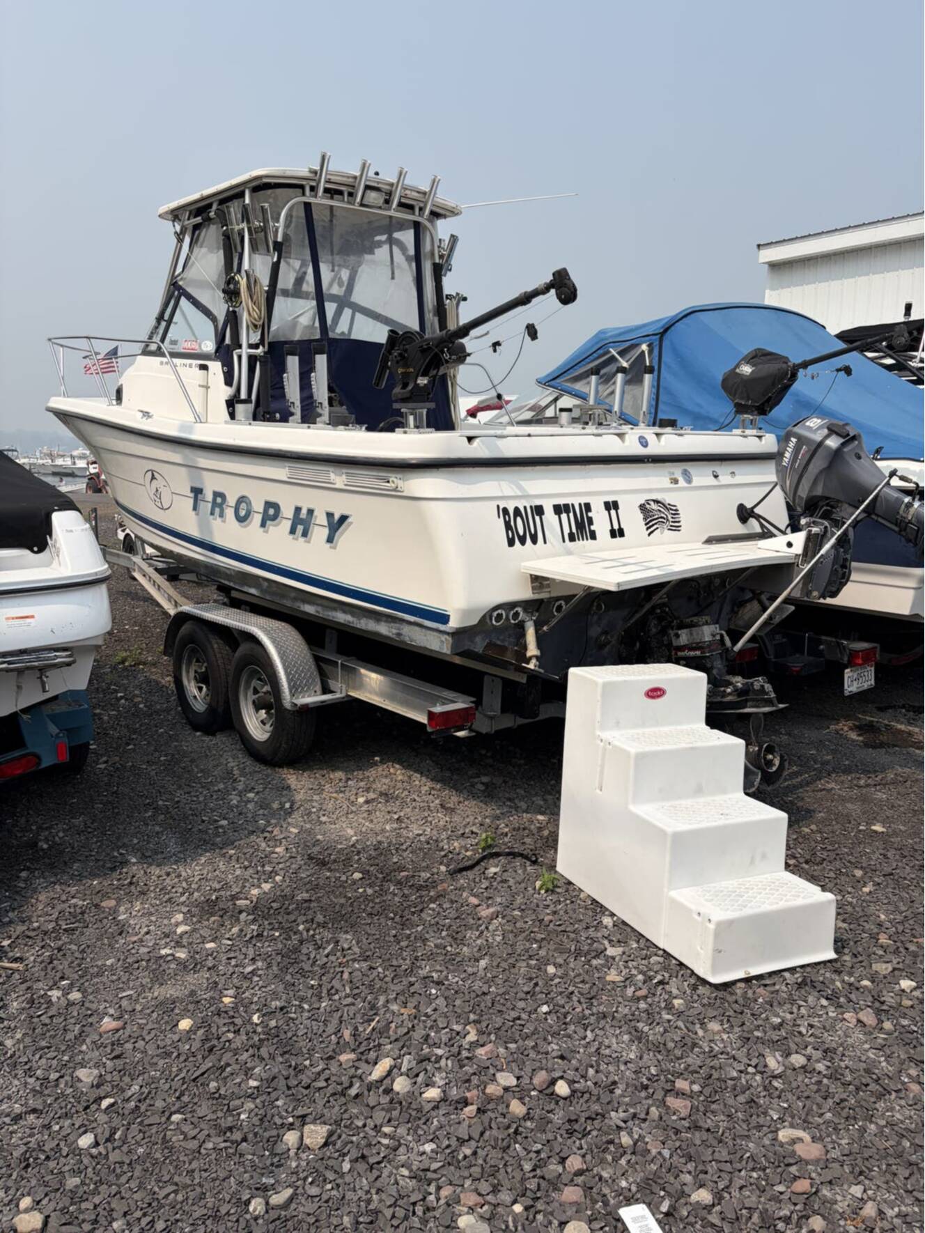 A photo of this 1997 Bayliner Trophy 2502