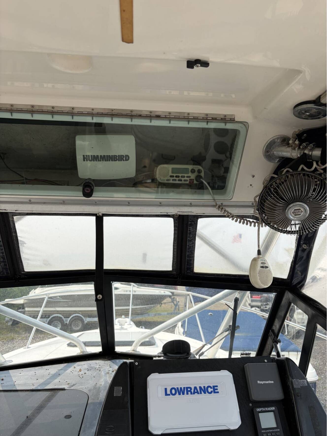 A photo of this 1997 Bayliner Trophy 2502