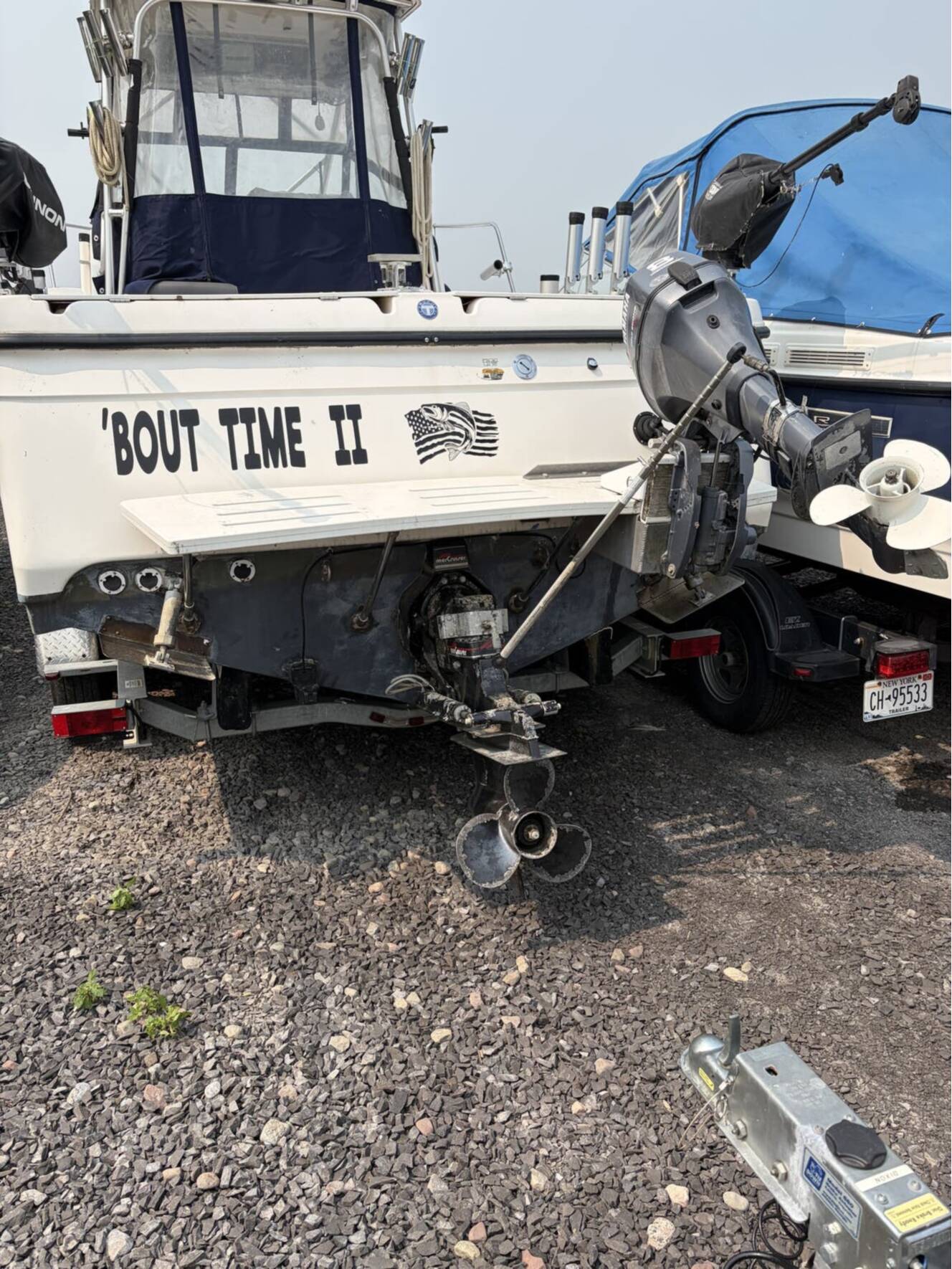 A photo of this 1997 Bayliner Trophy 2502
