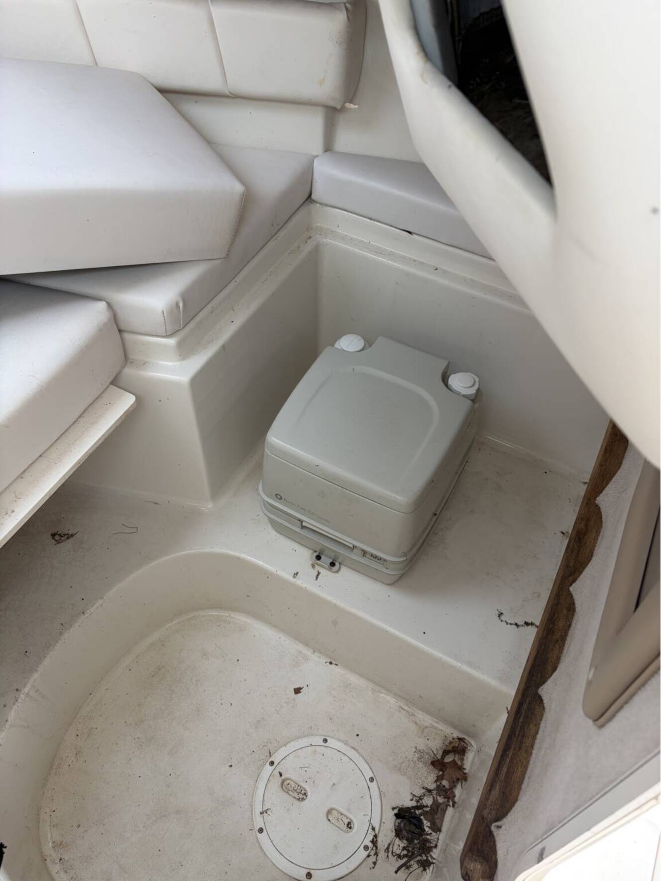 A photo of this 2003 Seaswirl Striper 2101