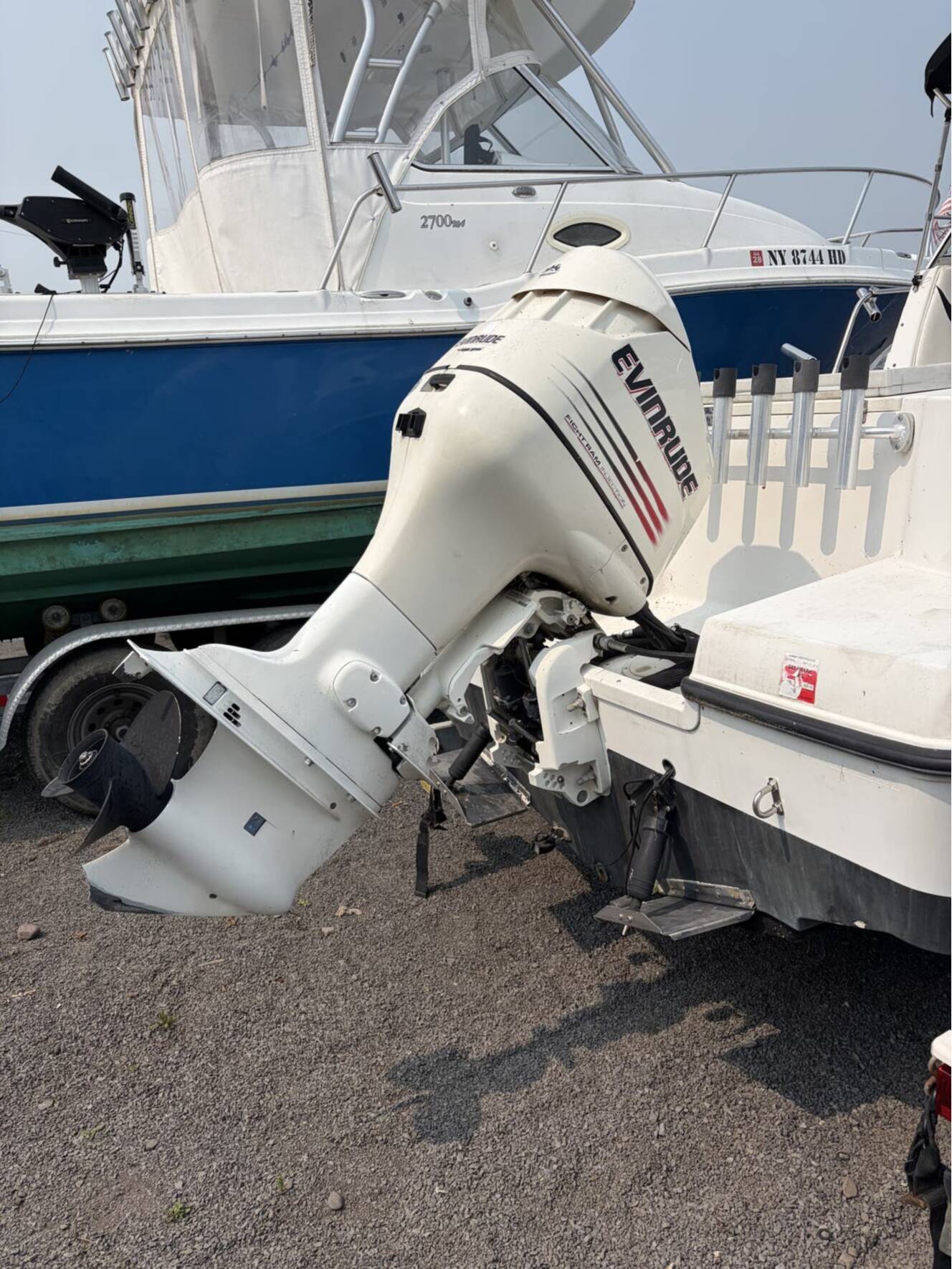 A photo of this 2003 Seaswirl Striper 2101
