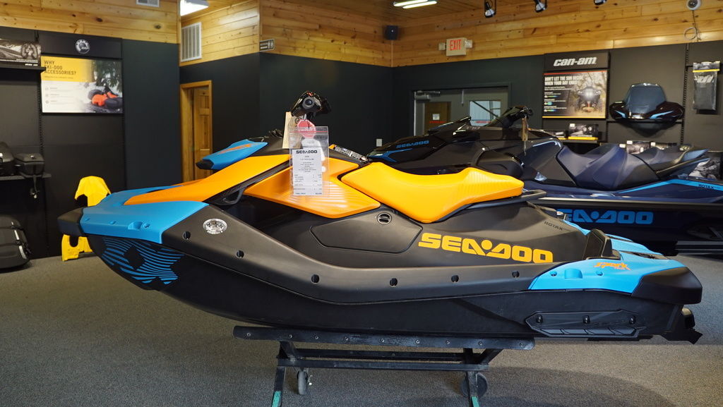 2026 Sea-Doo Spark Trixx for 1 Rotax® 900 ACE - 90 iBR Stand Up PWC boat