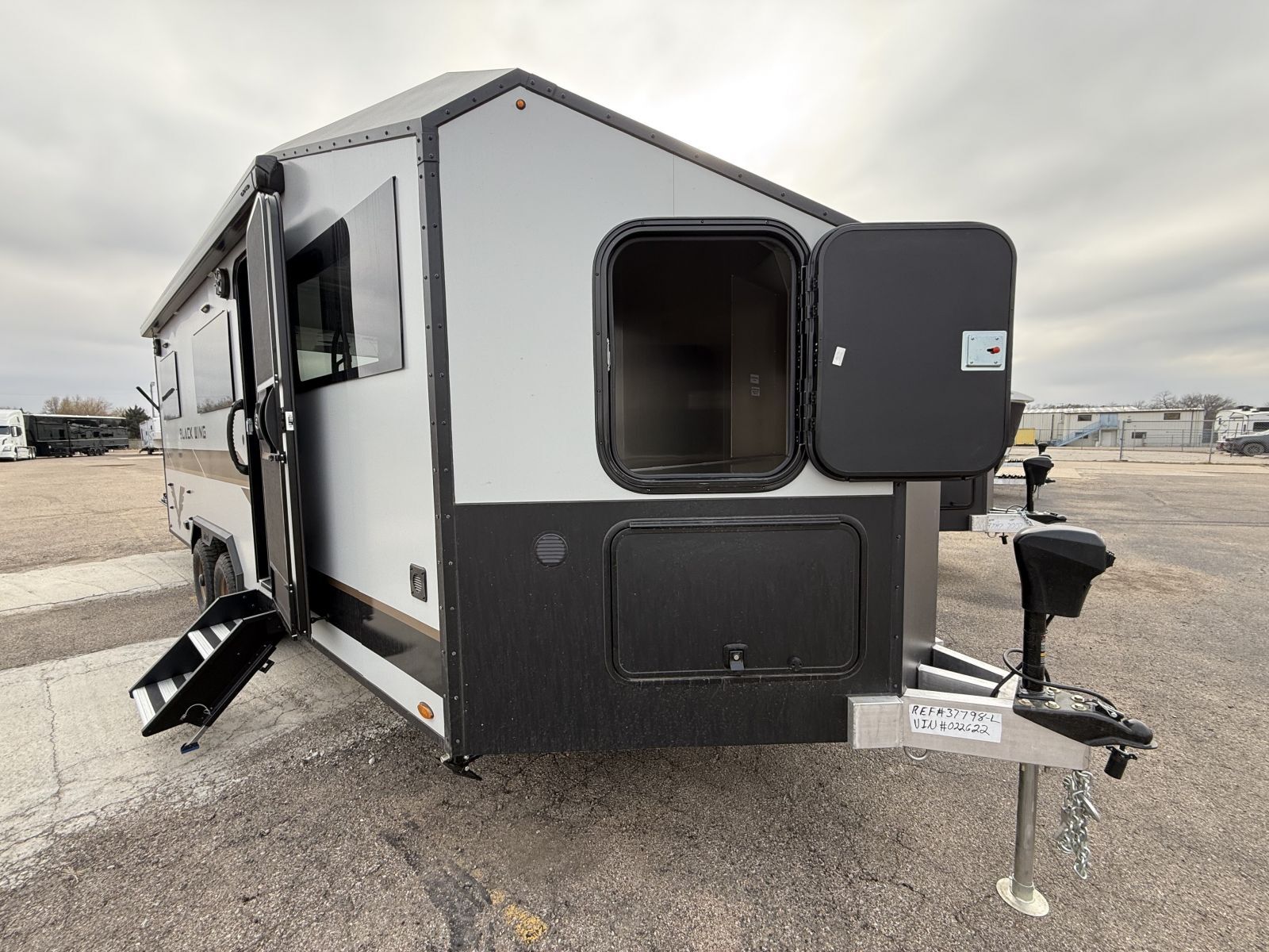2026 Intech BLACK WING 826-X Travel Trailer Toy Hauler RV