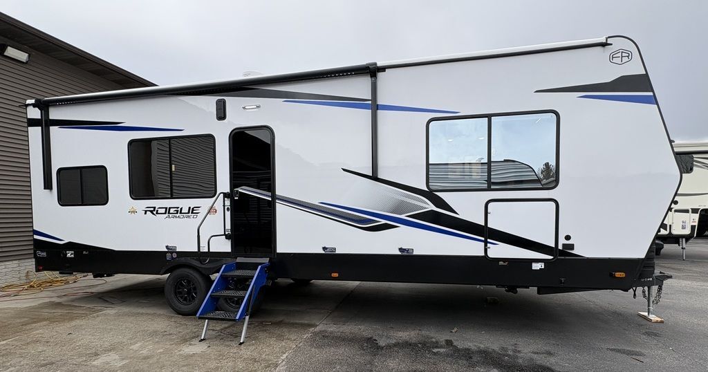 2026 Forest River Vengeance Rogue Armored 26L140 in mt pleasant MI