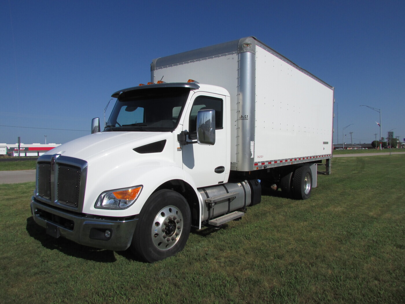 2023 KENWORTH T280 in York, NE