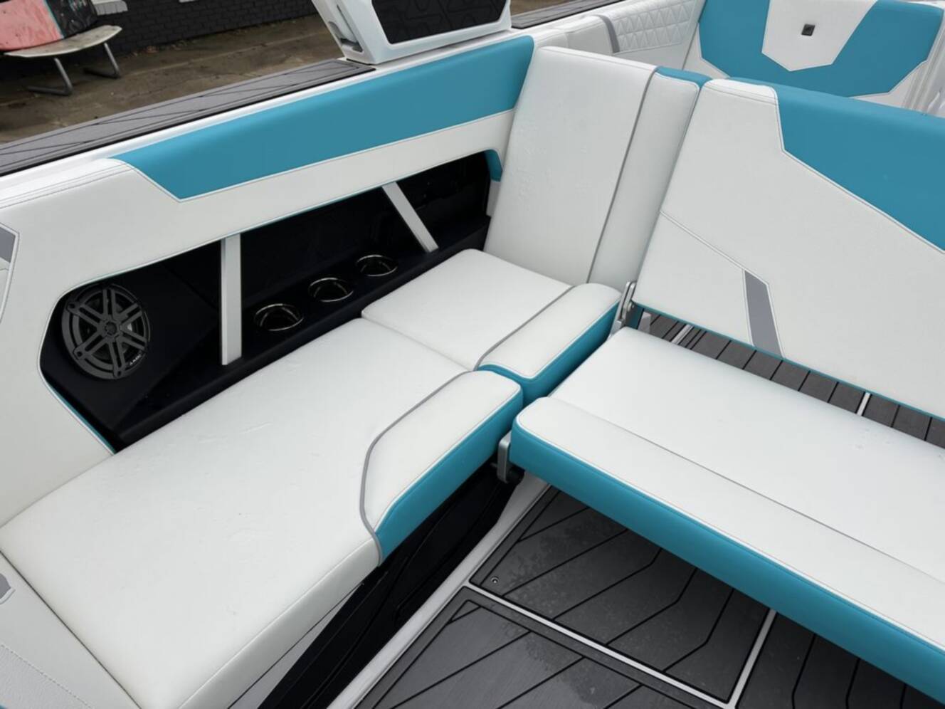 A photo of this 2026 Nautique Super Air Nautique GS22