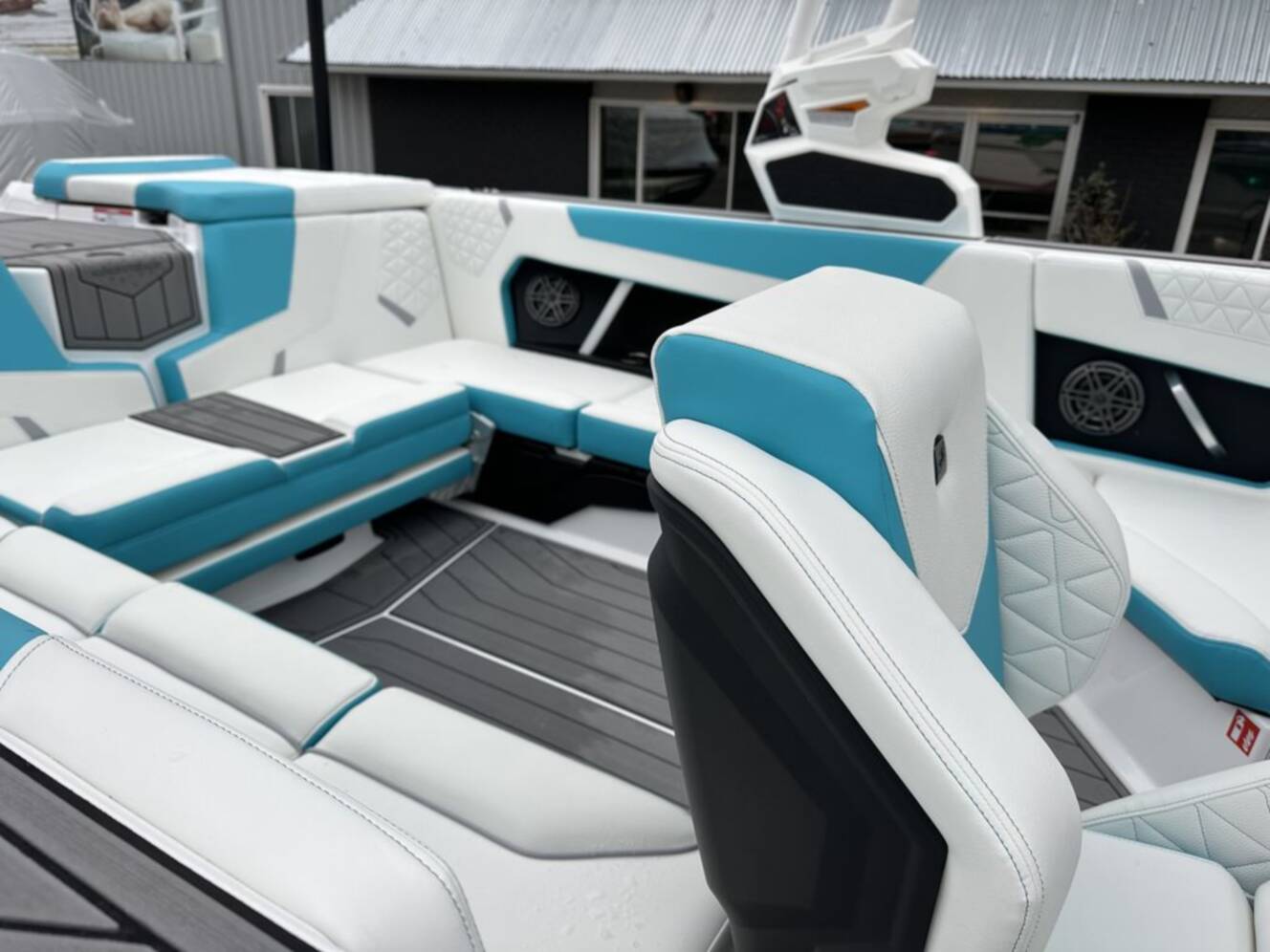 A photo of this 2026 Nautique Super Air Nautique GS22