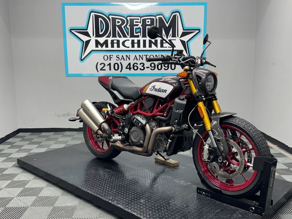 2022 Indian Motorcycle® FTR Championship Edition Carbon Fiber with Racing Graph in San Antonio, TX