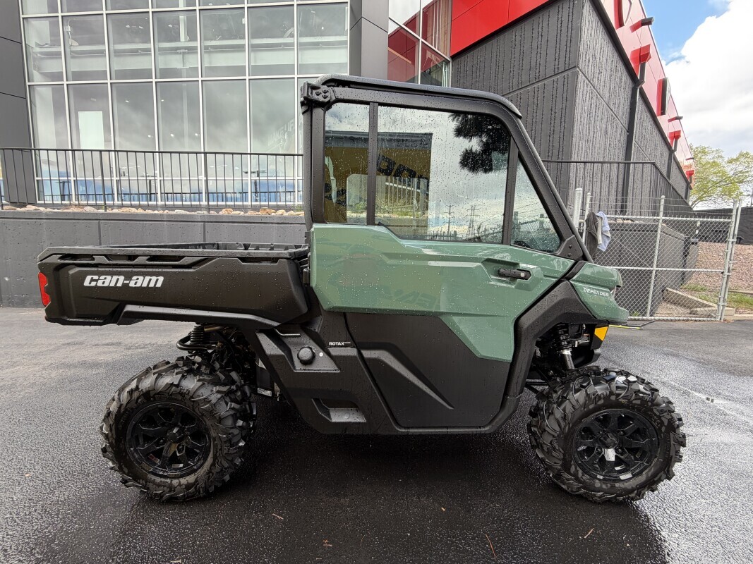 2026 Can-Am Defender DPS CAB HD10 UTV/Utility ATV