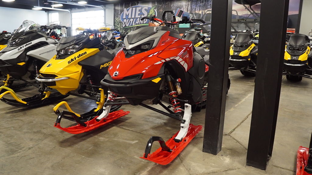 2026 Lynx® Shredder RE 850 E-TEC Turbo R 3900 Pow_3.0_10.25in_Red in watkins MN