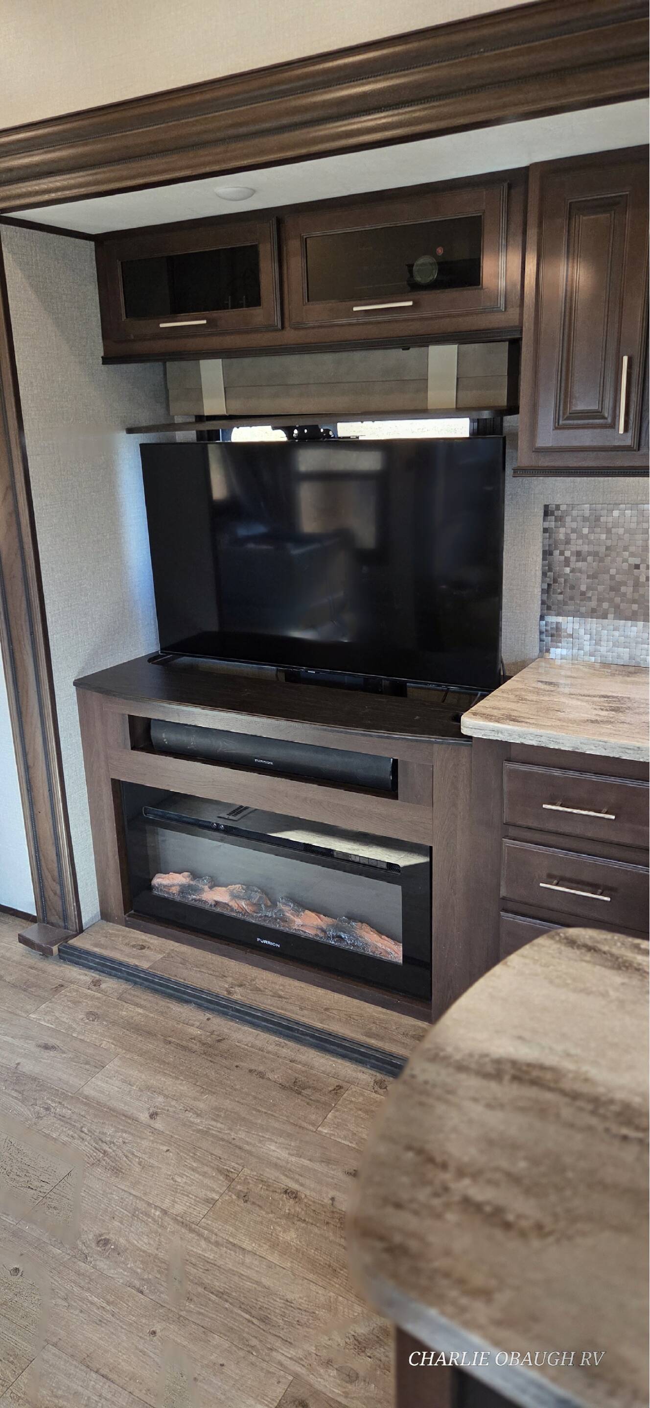 A photo of this 2020 Jayco North Point 381DLQS