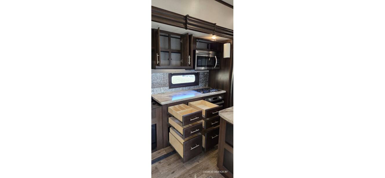 A photo of this 2020 Jayco North Point 381DLQS
