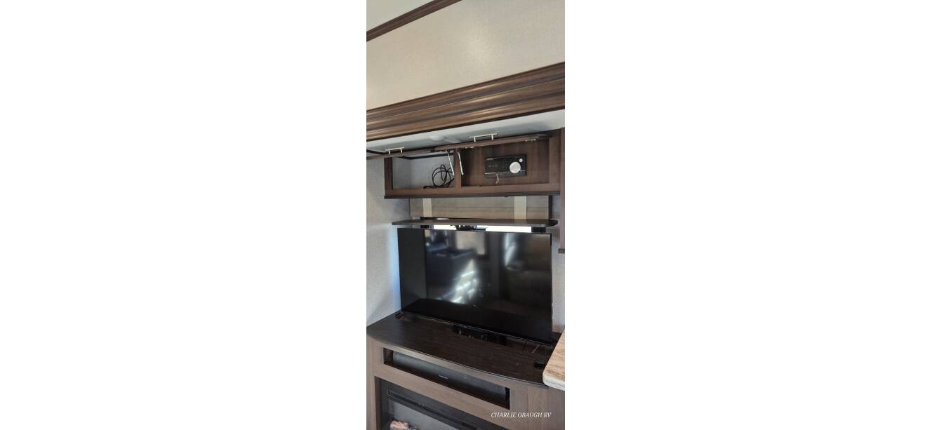 A photo of this 2020 Jayco North Point 381DLQS