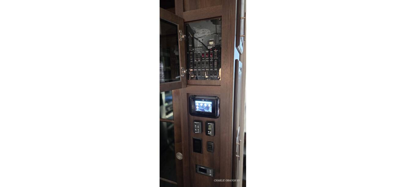A photo of this 2020 Jayco North Point 381DLQS