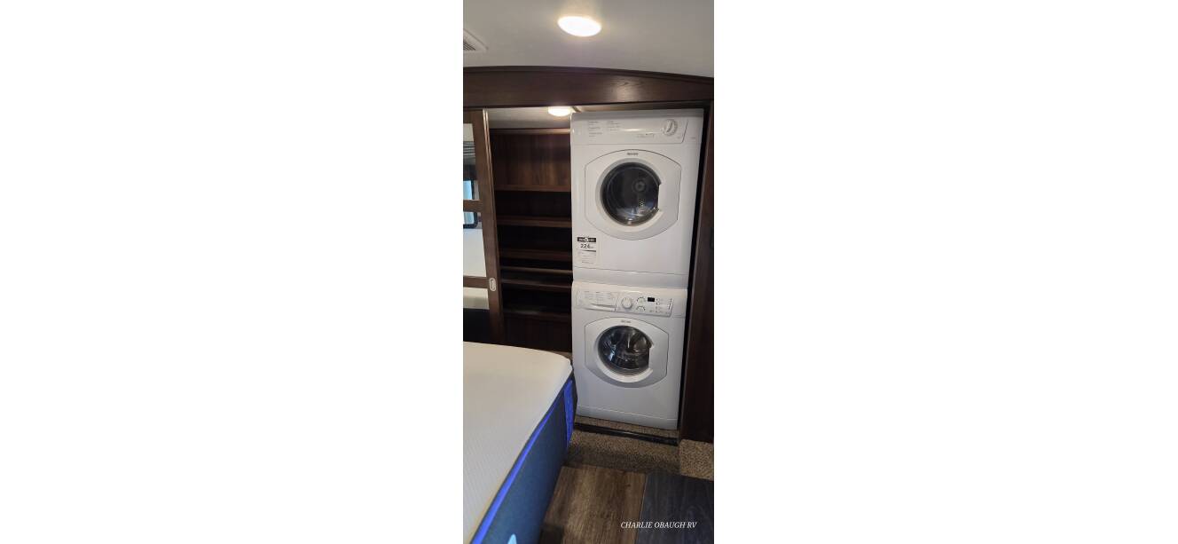 A photo of this 2020 Jayco North Point 381DLQS