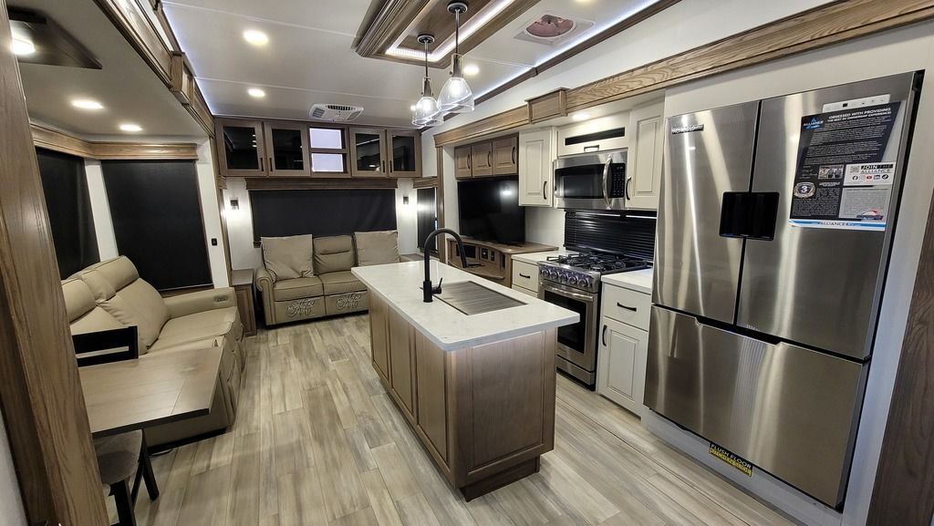 2024 Alliance Rv Paradigm 340RL in nacogdoches TX