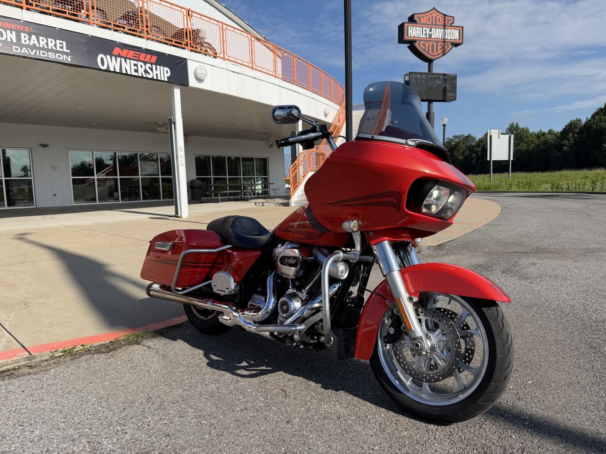 2017 Harley-Davidson Road Glide Special SPECIAL FLTRXS in Winterville, NC