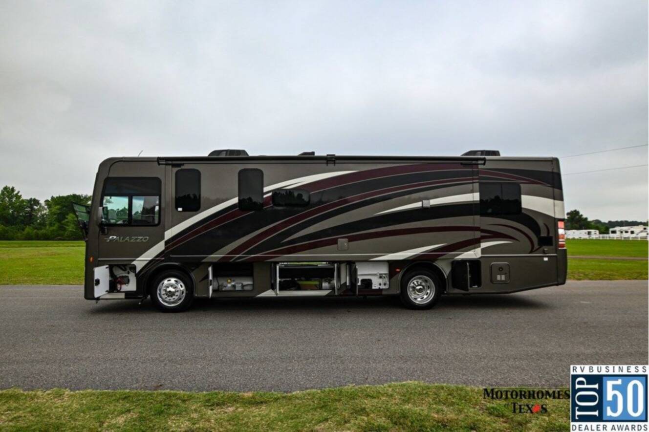A photo of this 2019 Thor Motor Coach Palazzo 33.2