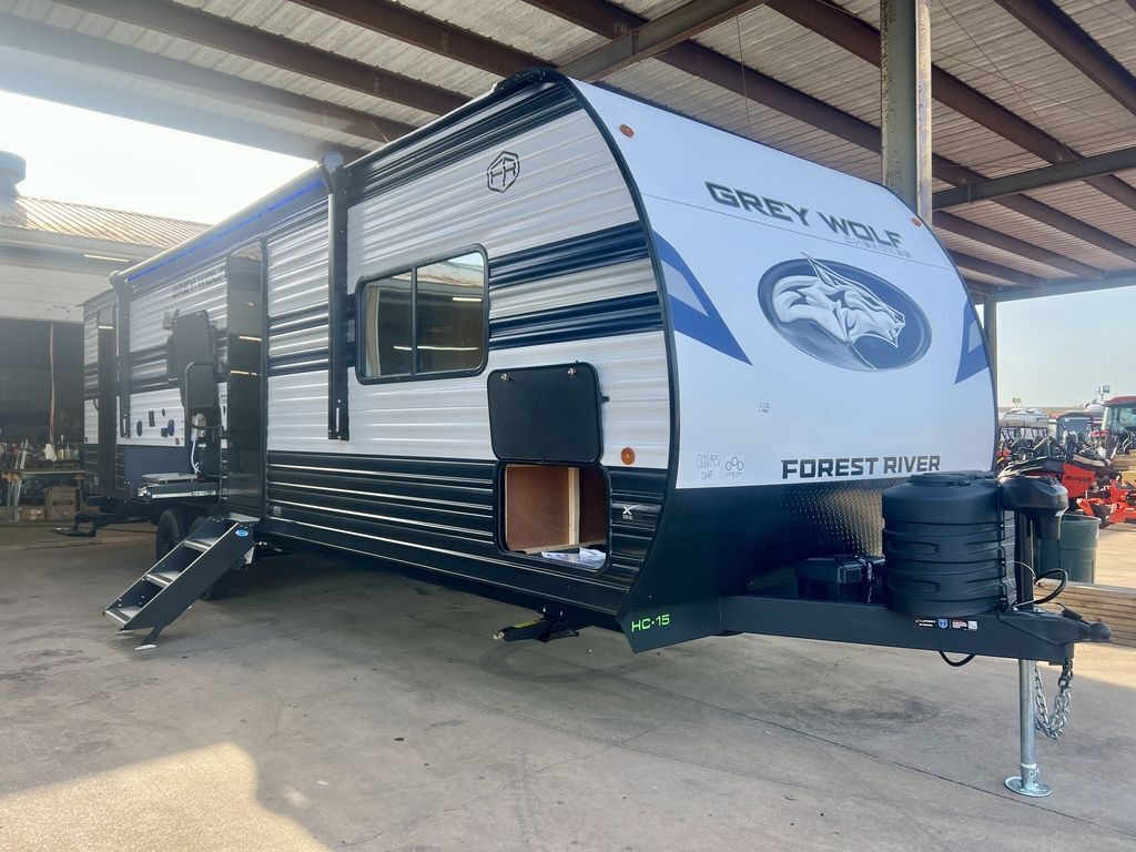 2027 Forest River Cherokee Grey Wolf 26KF in sealy TX