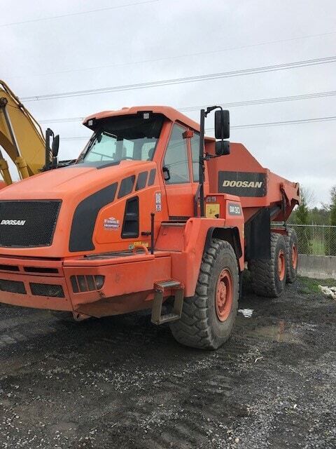 2016 DOOSAN CONSTRUCTION DA30-5 in Gansevoort, NY