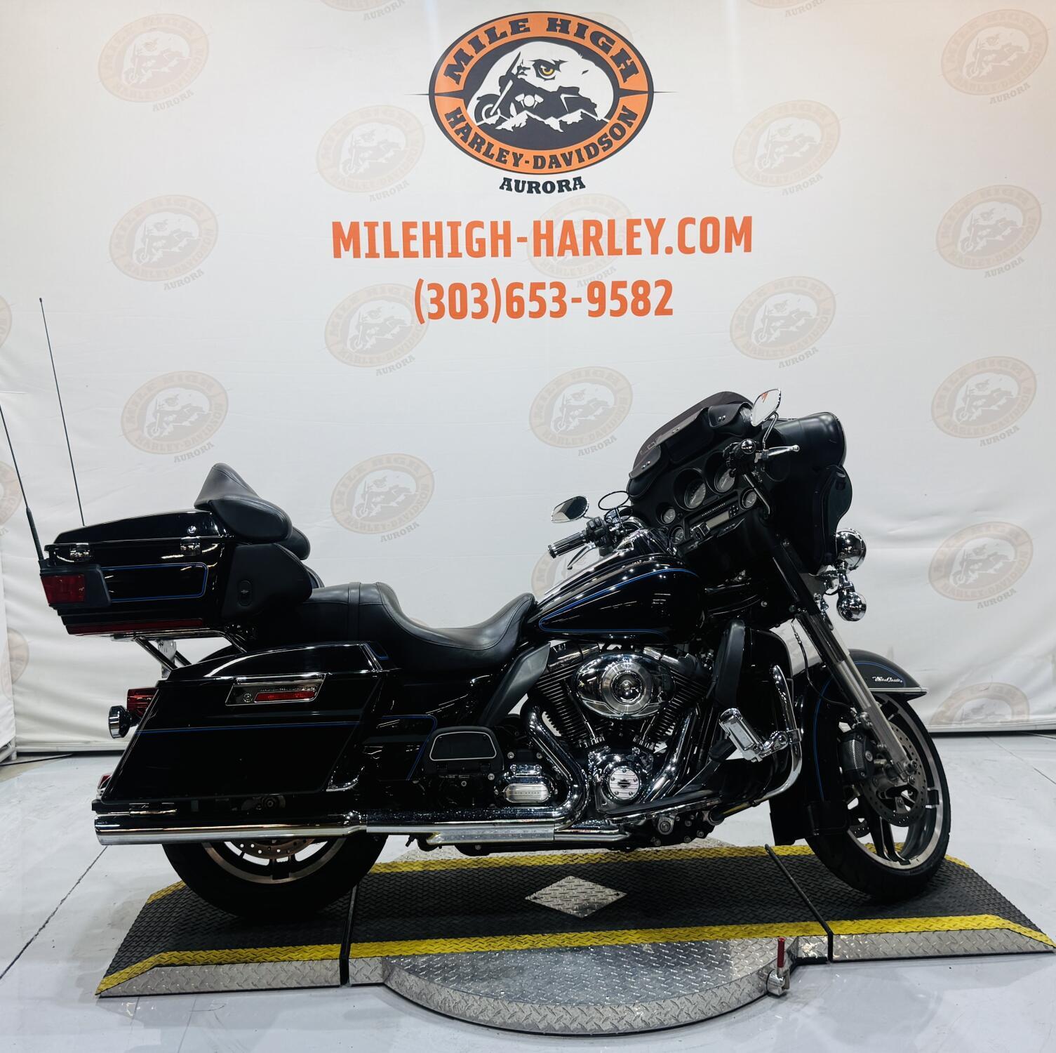 2012 Harley-Davidson Ultra Classic Electra Glide ULTRA CLASSIC FLHTCU in Aurora, CO
