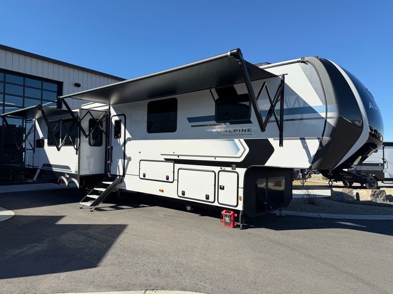 2026 Keystone Alpine Avalanche 379MB in billings MT