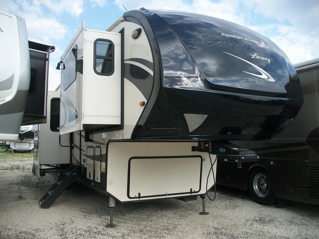 2020 Forest River Cardinal Luxury 3700FLX RV