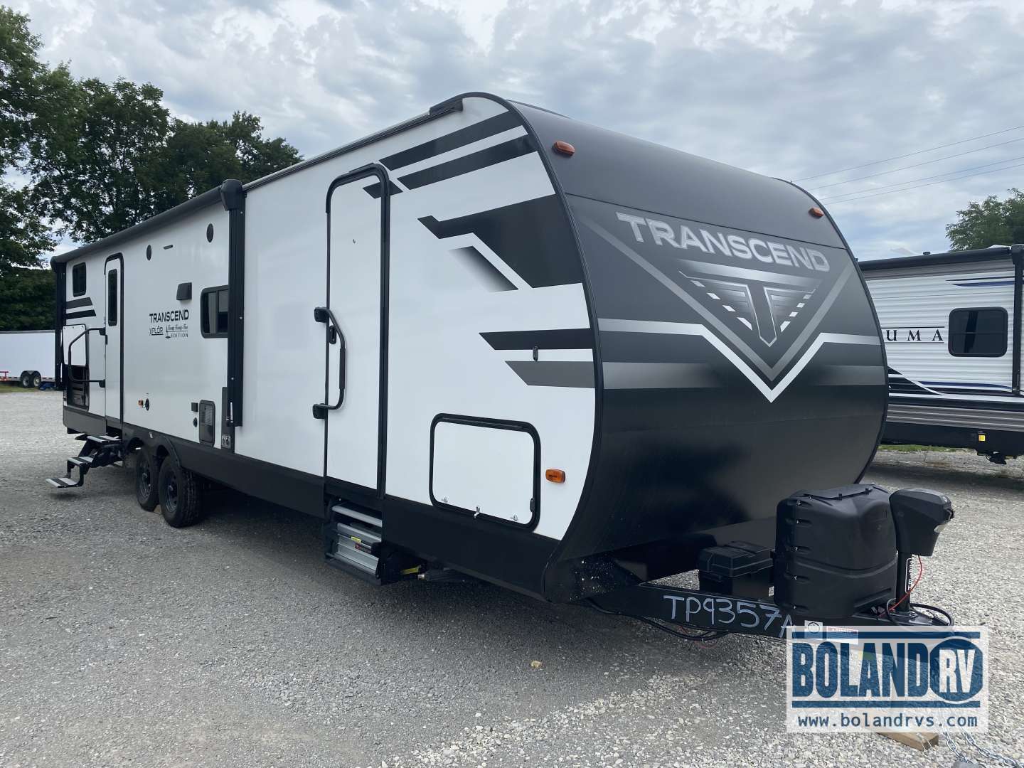 2022 Grand Design Transcend Xplor 321BH in hannibal MO