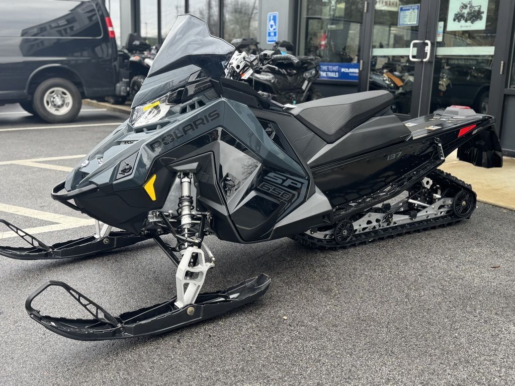 2026 Polaris® 650 INDY SP 137 Gloss Black 650 137 GLOSS BLACK in hampton falls NH
