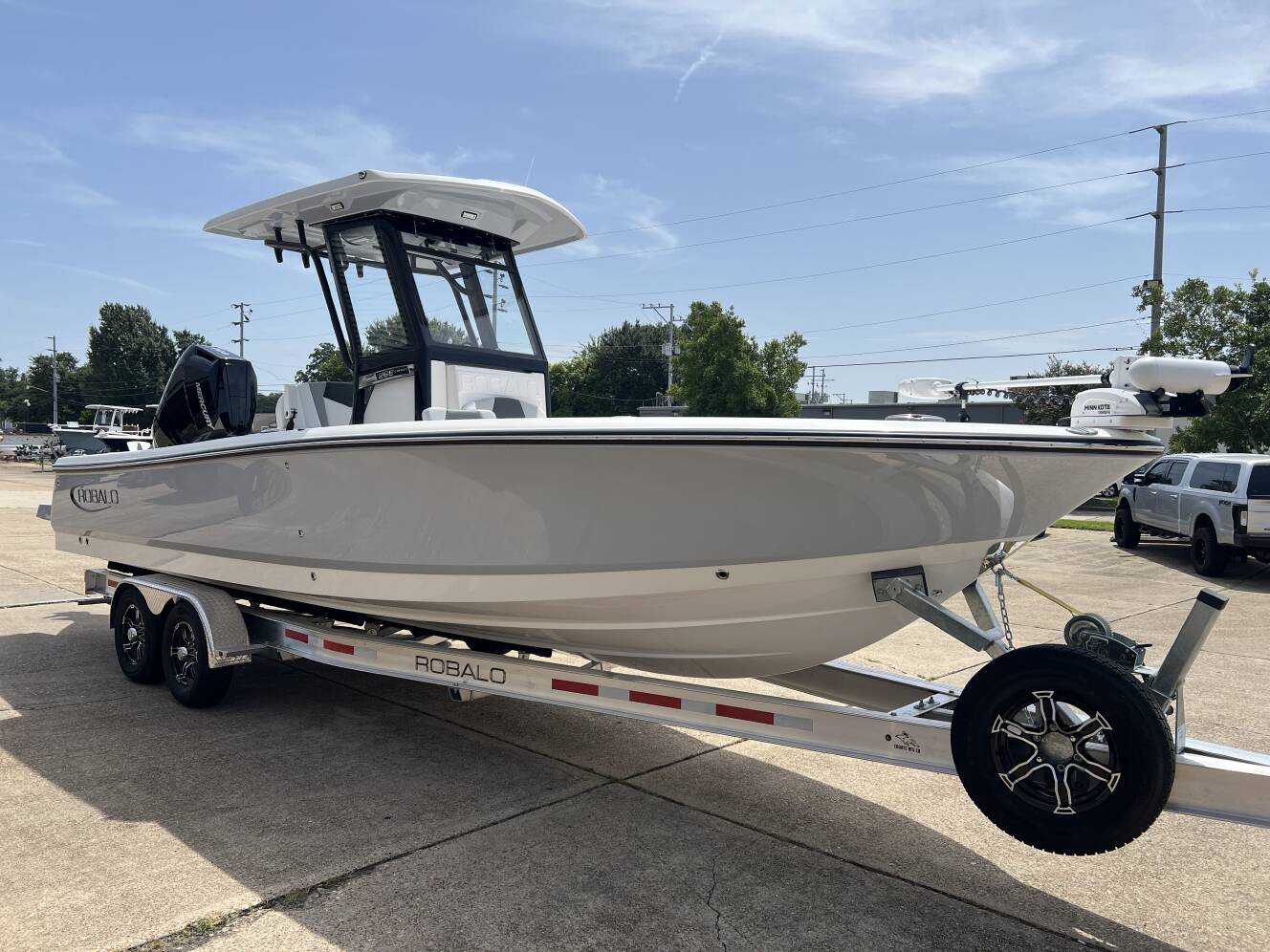 A photo of this 2026 Robalo 266 Cayman CAYMAN