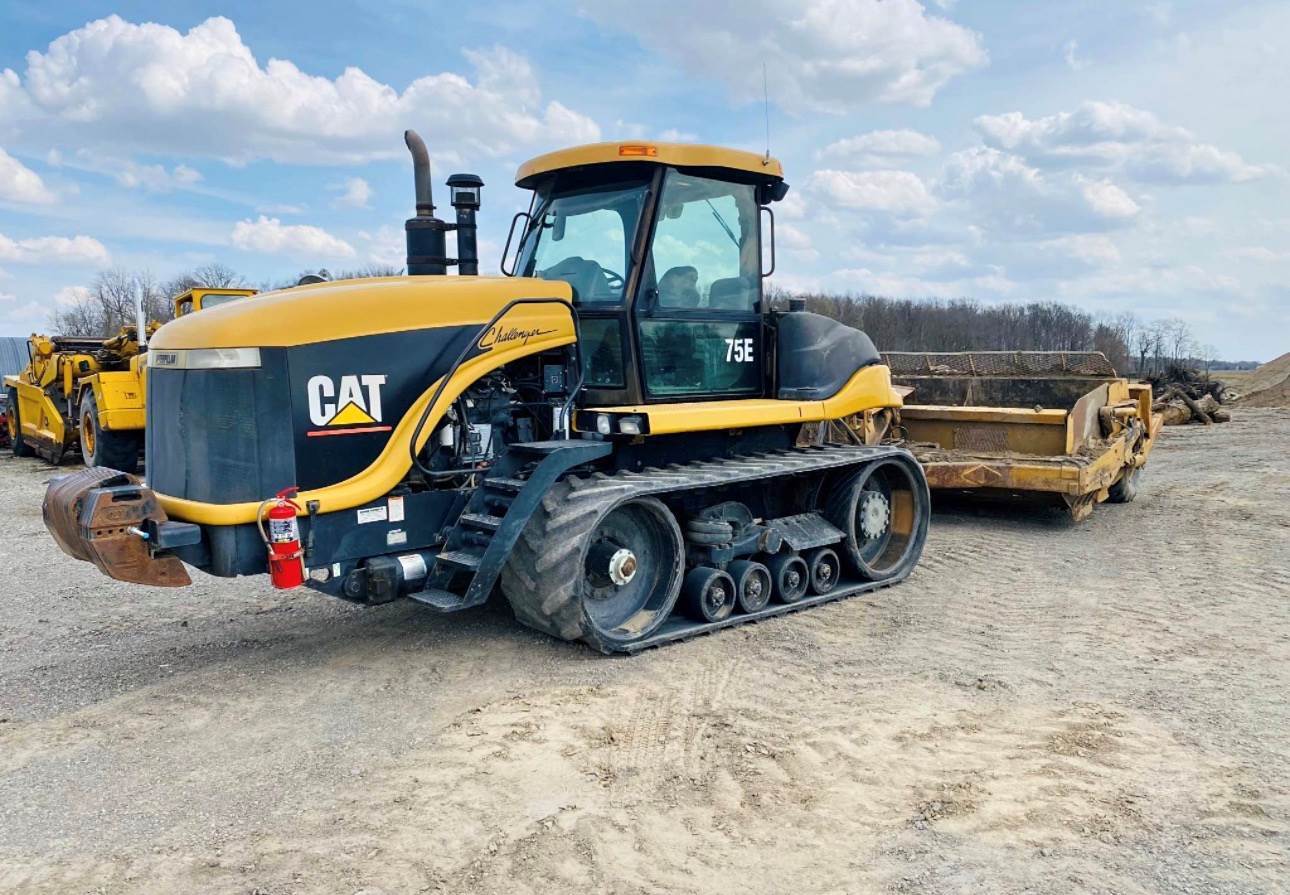 2000 Caterpillar 75E in Wayne, MI