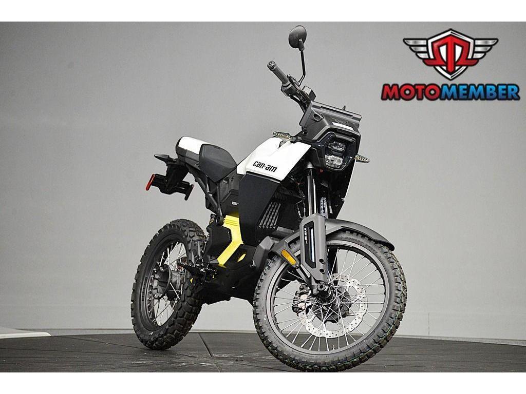 2025 Can-Am Origin White BASE in Purcellville, VA