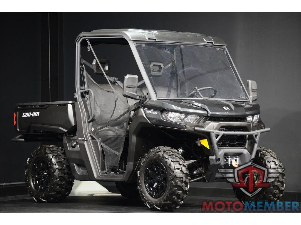 2025 Can-Am Defender DPS HD9 Stealth Black in chambersburg PA
