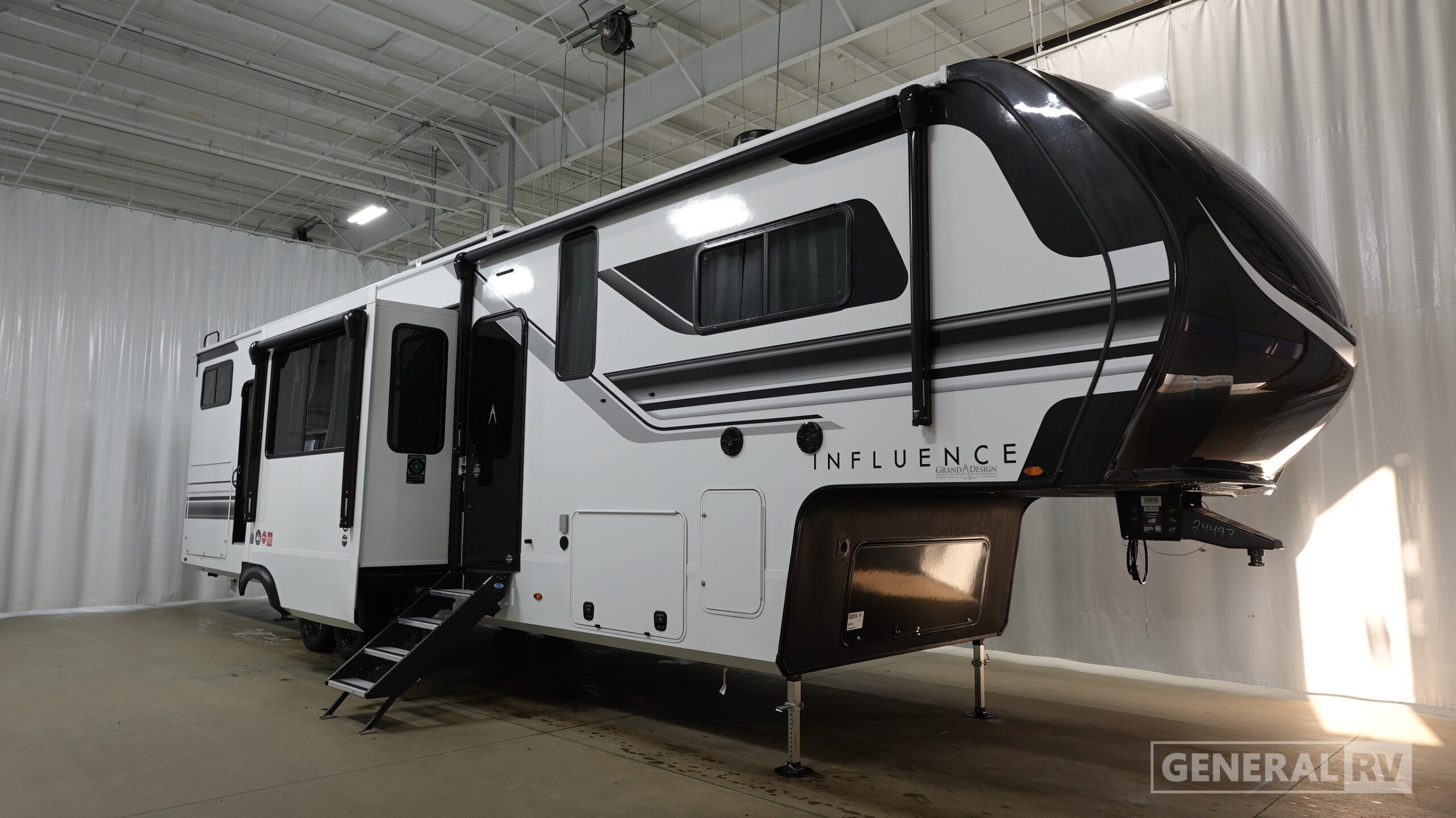 2027 Grand Design INFLUENCE 3904BH in birch run MI