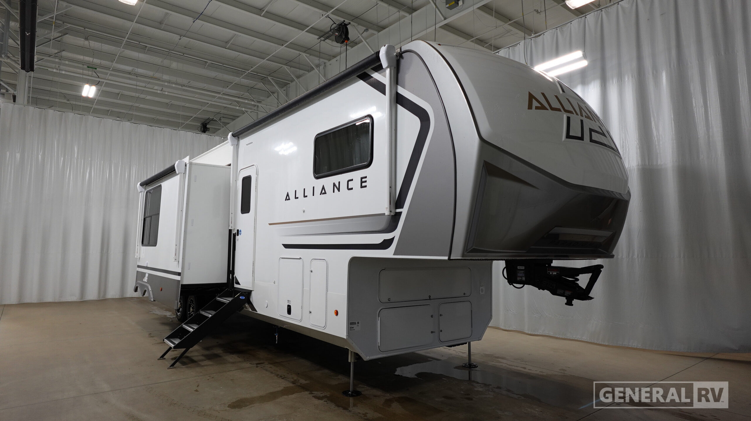 2027 Alliance Rv PARADIGM 395DS in north canton OH