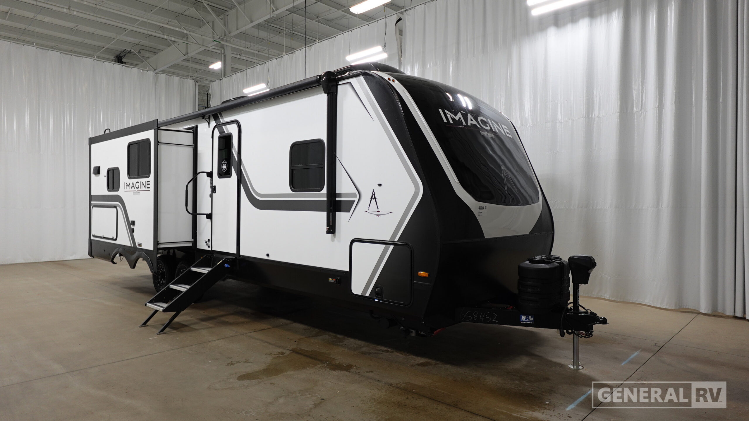2027 Grand Design IMAGINE 2670MK RV