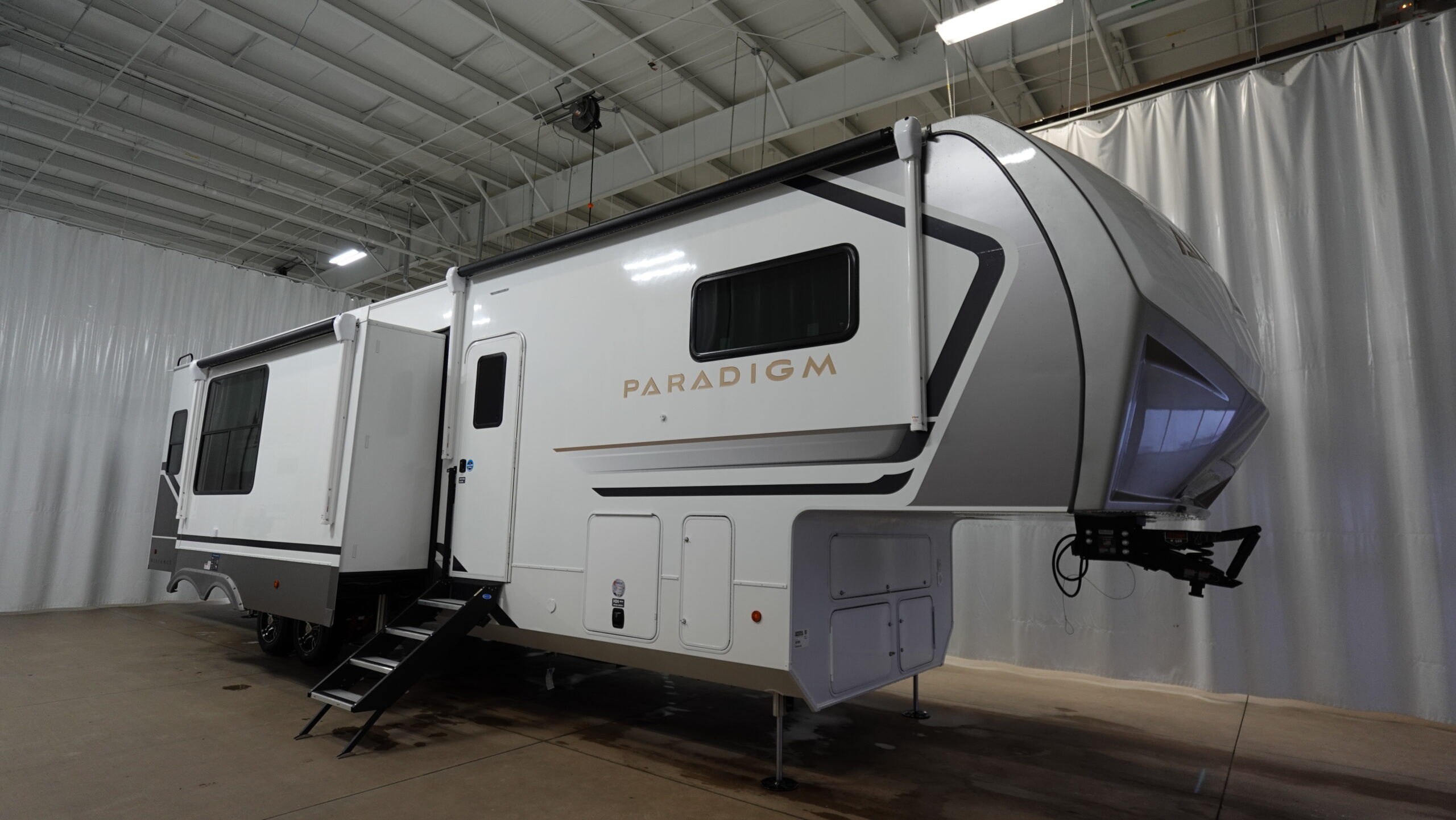 2026 Alliance Rv PARADIGM 395DS in mt clemens MI