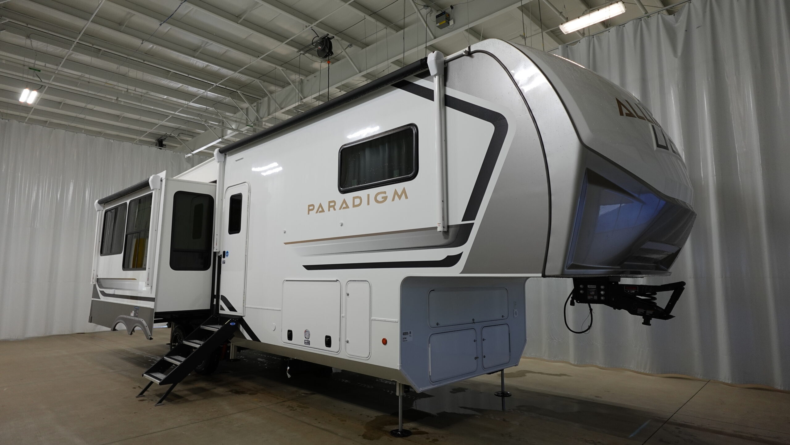2026 Alliance Rv PARADIGM 310RL in brownstown MI