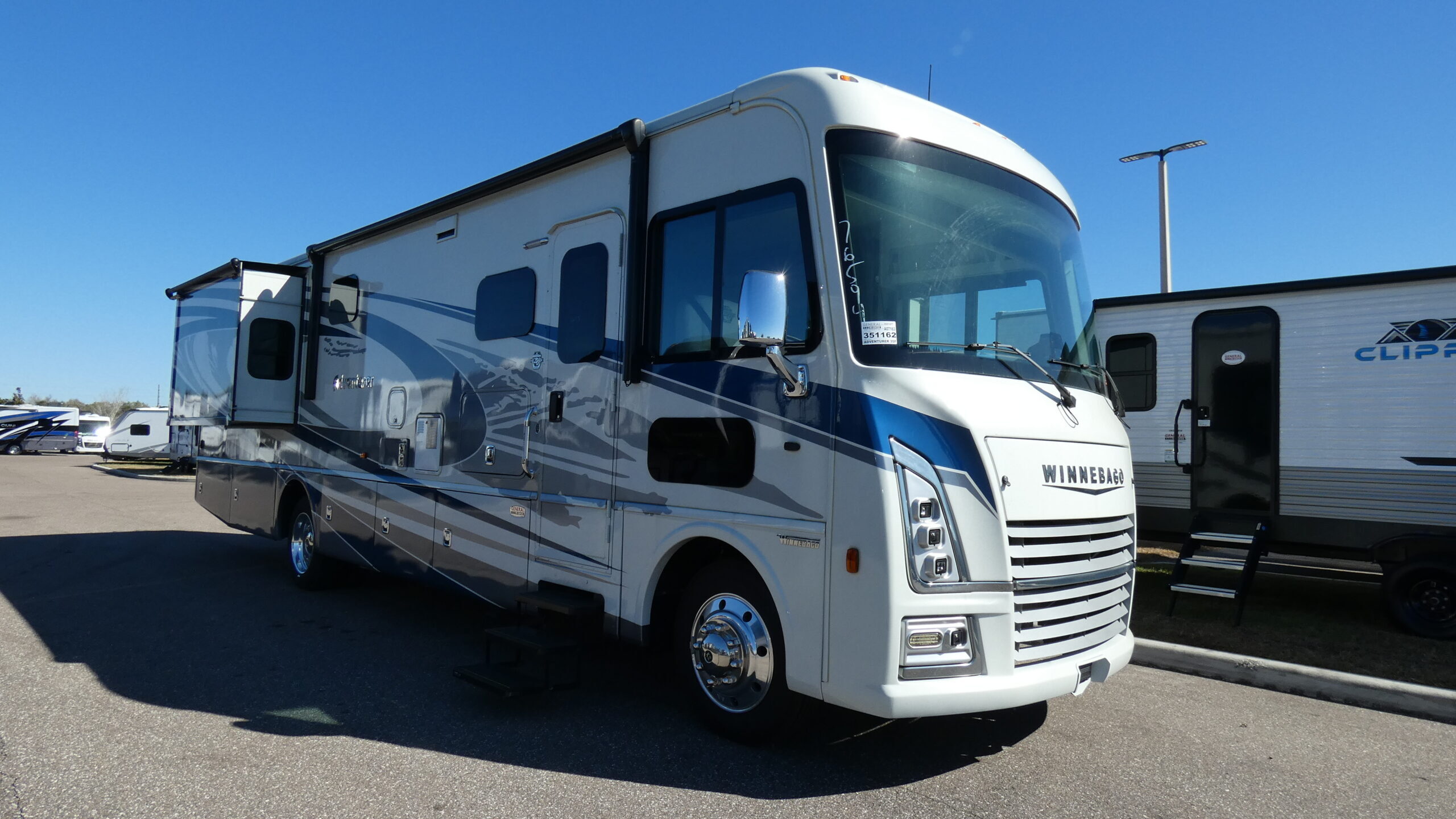 2026 Winnebago ADVENTURER 35F in dover FL