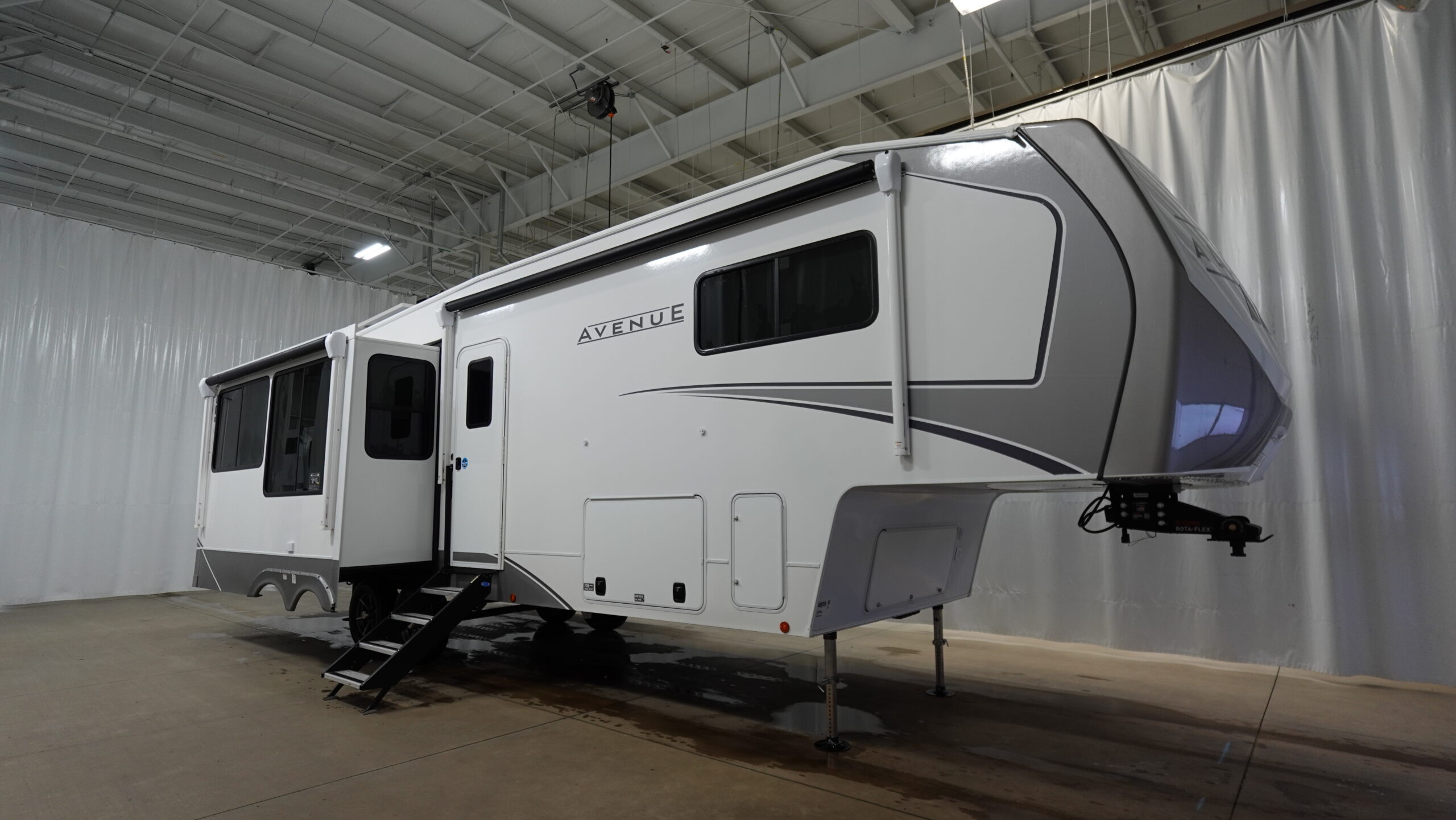 2026 Alliance Rv AVENUE 32RLS in north canton OH