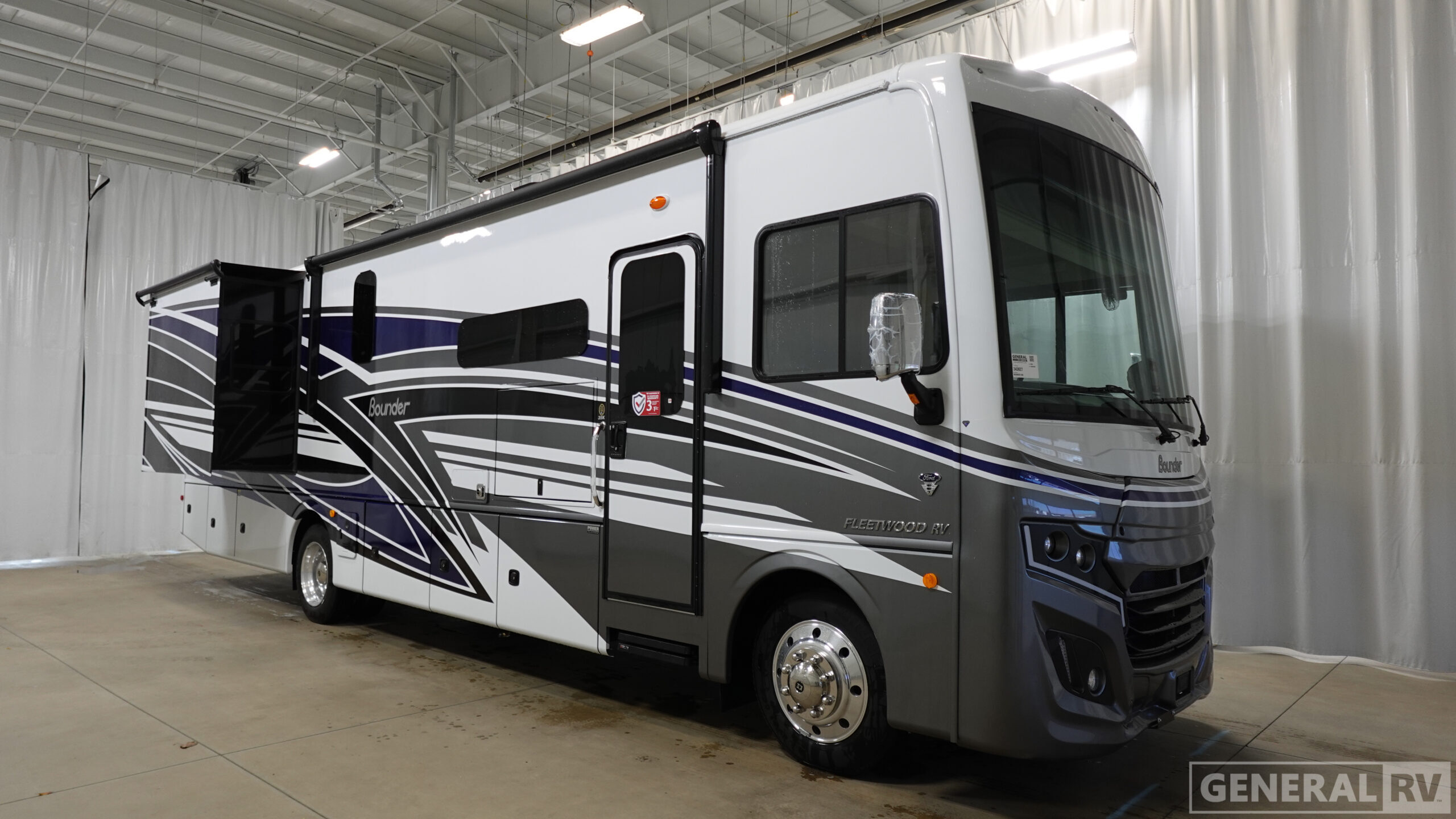 2026 Fleetwood BOUNDER 35K in wixom MI