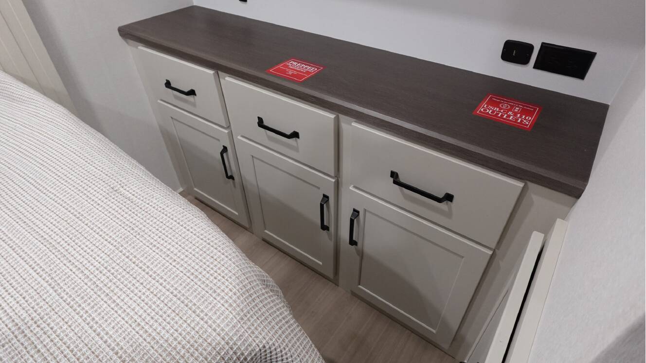 A photo of this 2026 Grand Design MOMENTUM 25G