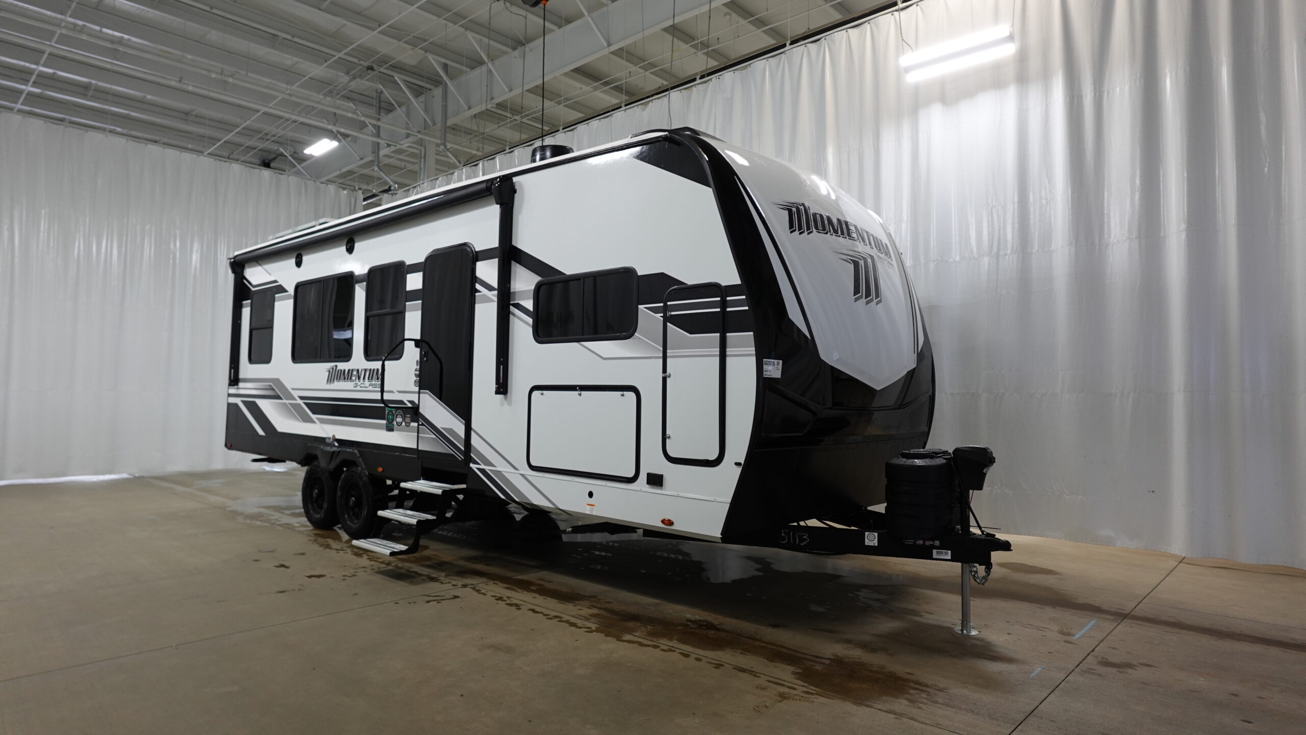 2026 Grand Design MOMENTUM 25G Travel Trailer Toy Hauler RV