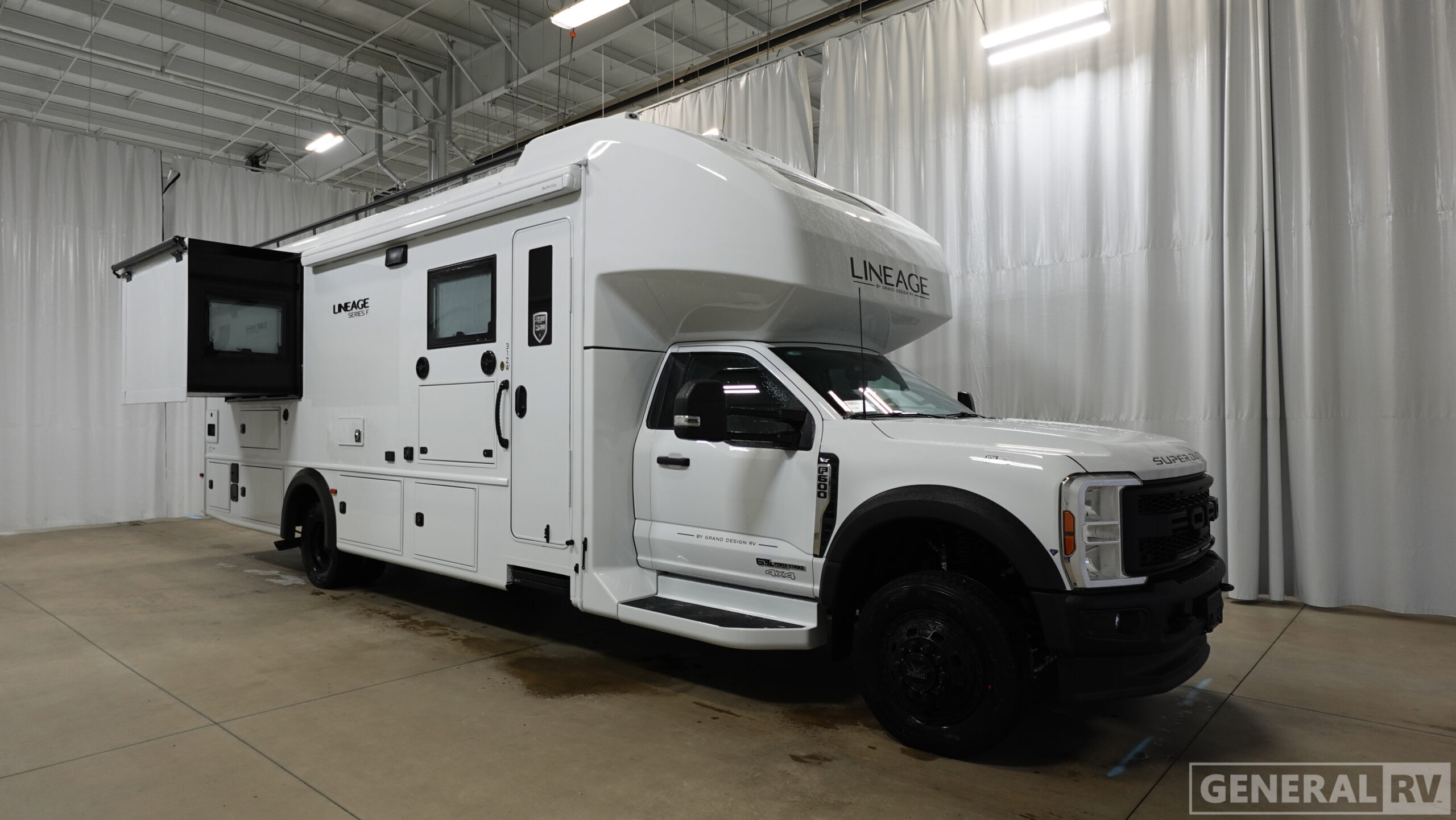 2026 Grand Design LINEAGE 31ZW Super C RV